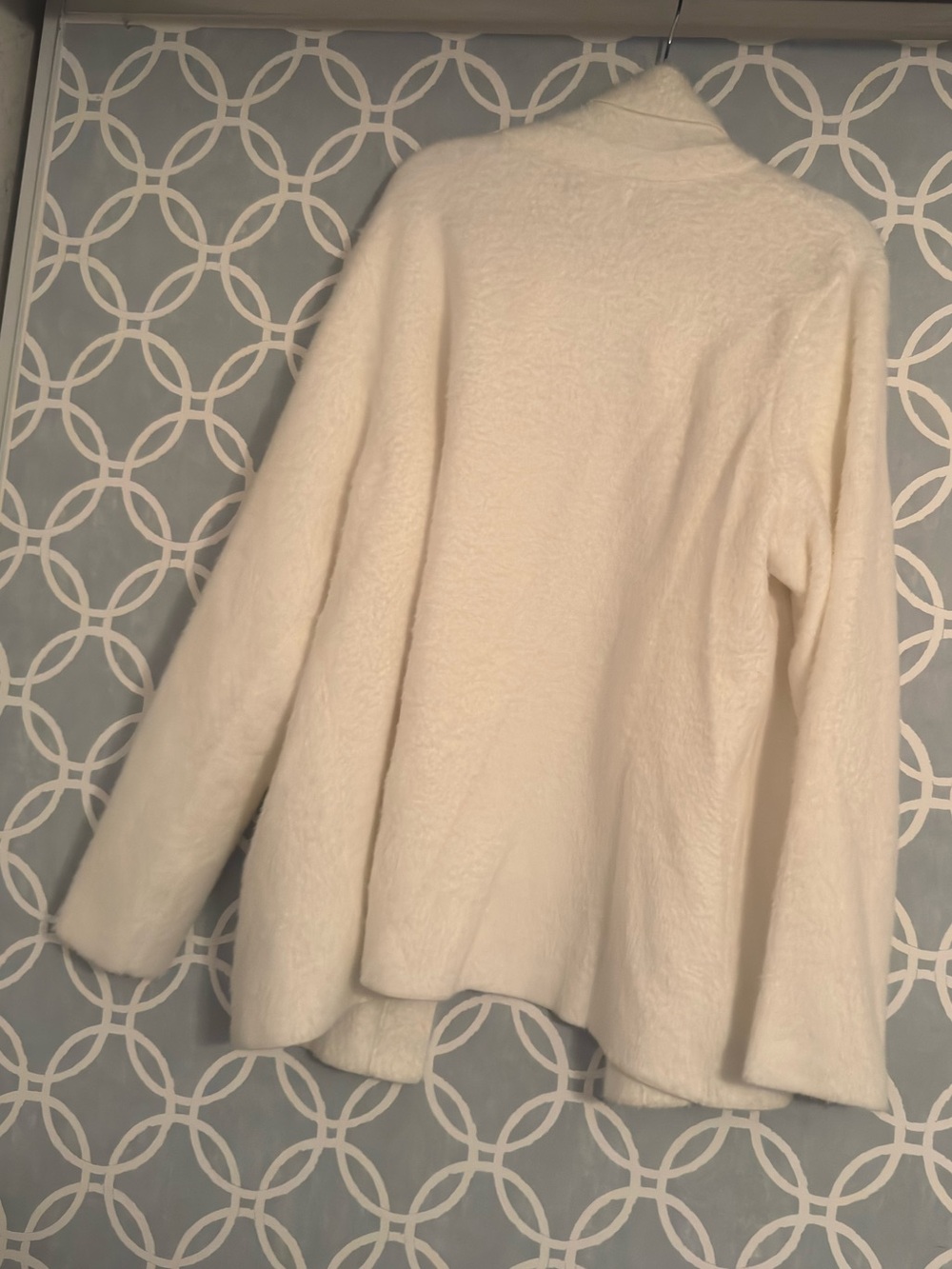 White jacket - Picture 2 of 5